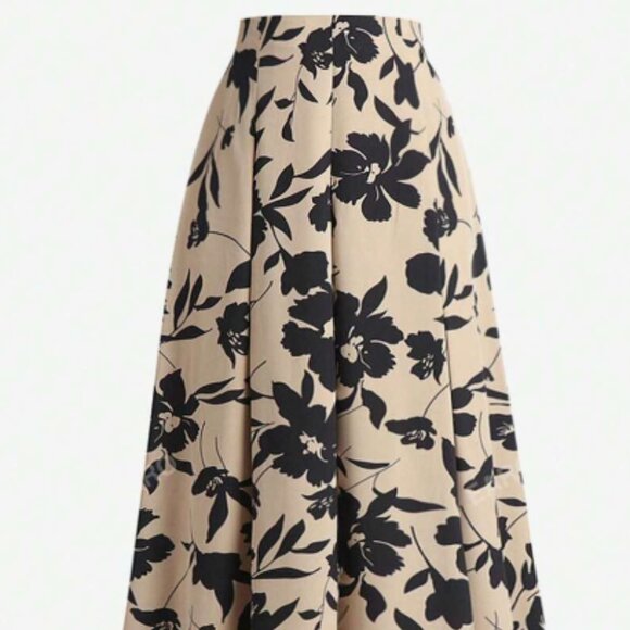 SHEIN Dresses & Skirts - SALE *DELETING 8/31* NWOT SHEIN Plus Size Floral Printed Skirt